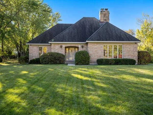 36W787 Red Haw Lane, St. Charles, IL 60174