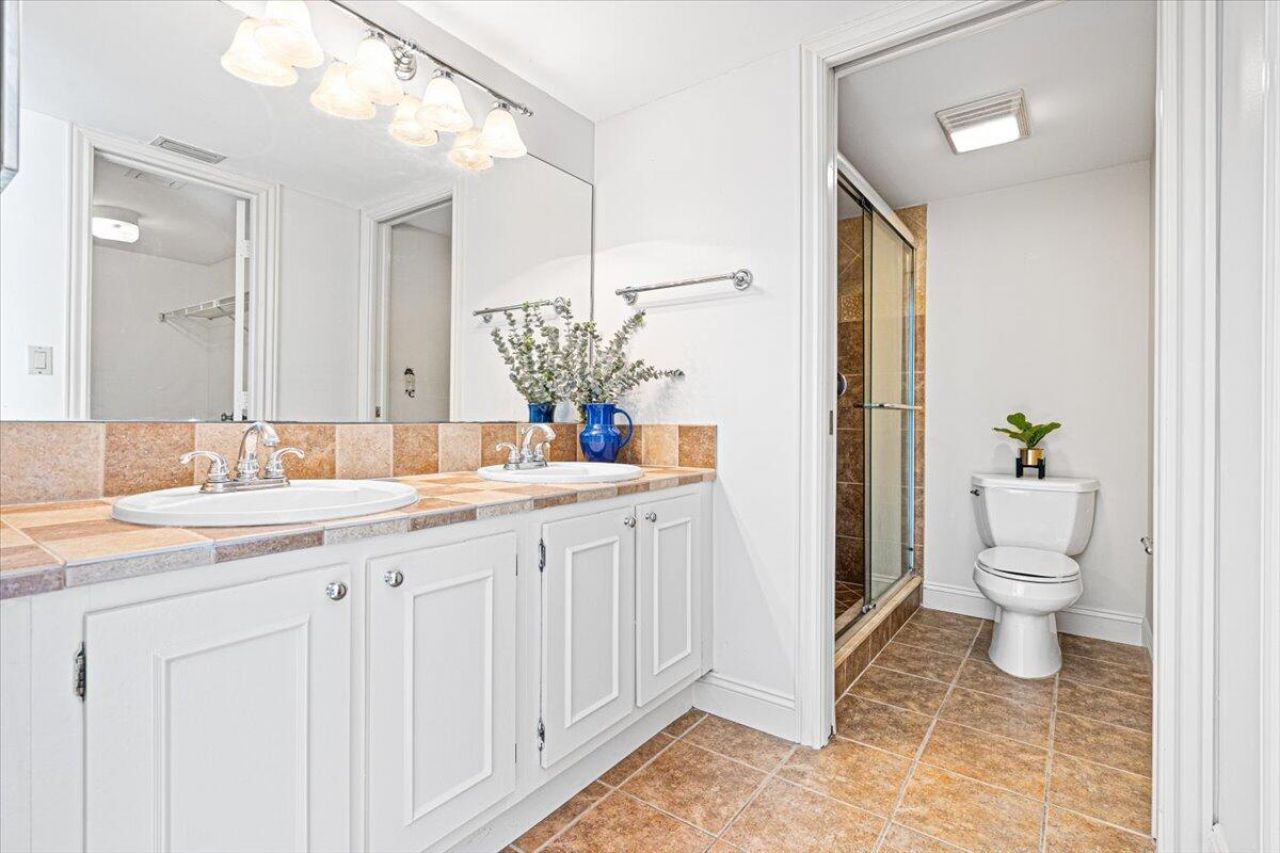 1811 SW Palm City Road, Unit A202, Stuart, FL 34994 Photo