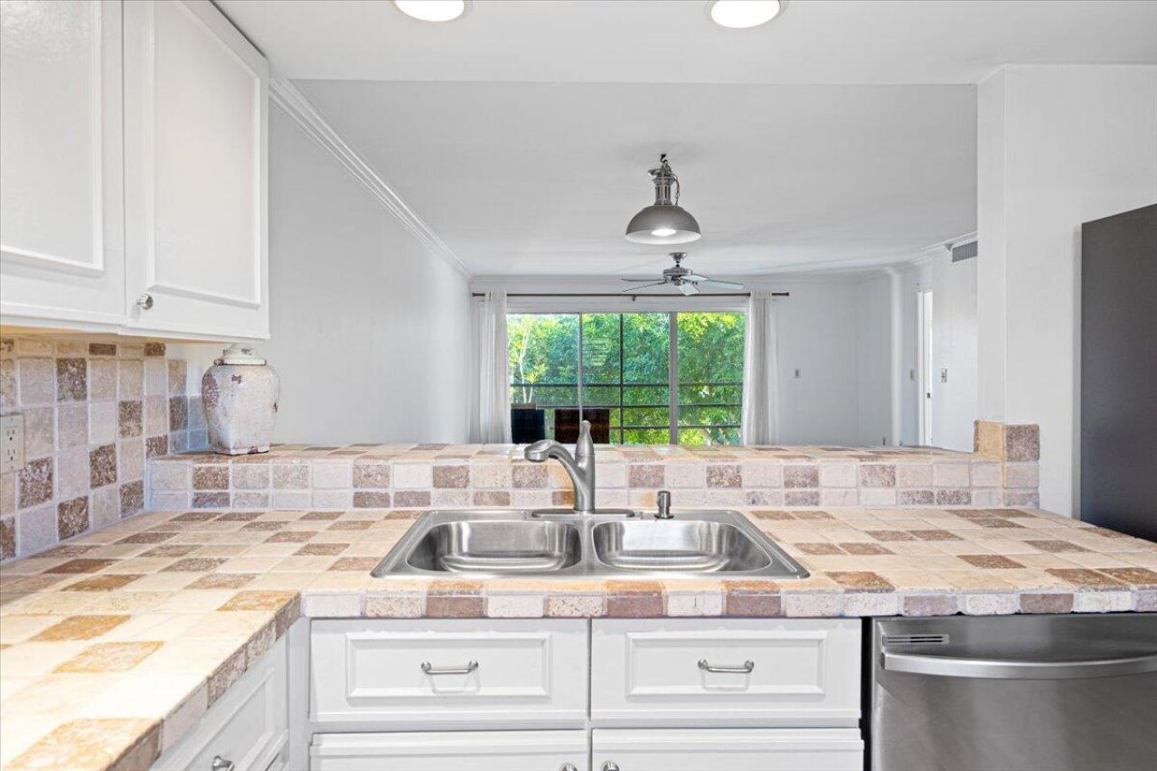 1811 SW Palm City Road, Unit A202, Stuart, FL 34994 Photo