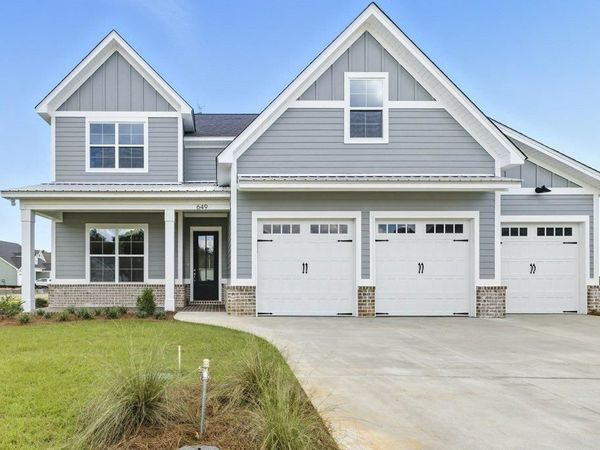 649 Knotted Pine Drive, Tallahassee, FL 32312