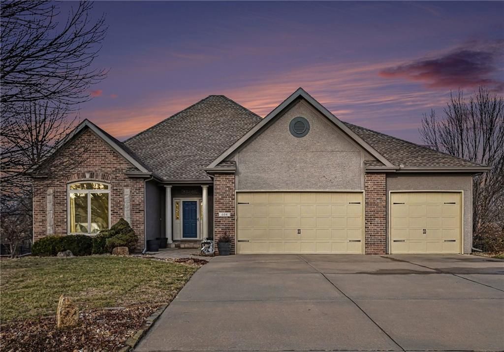 604 Indian Trail Court, Smithville, MO 64089 Main Photo