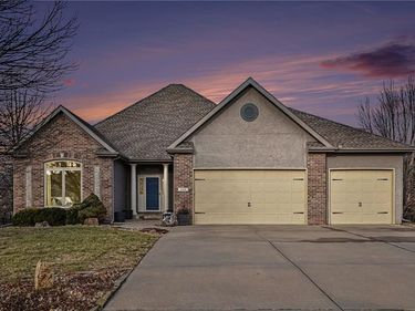 604 Indian Trail Court, Smithville, MO 64089