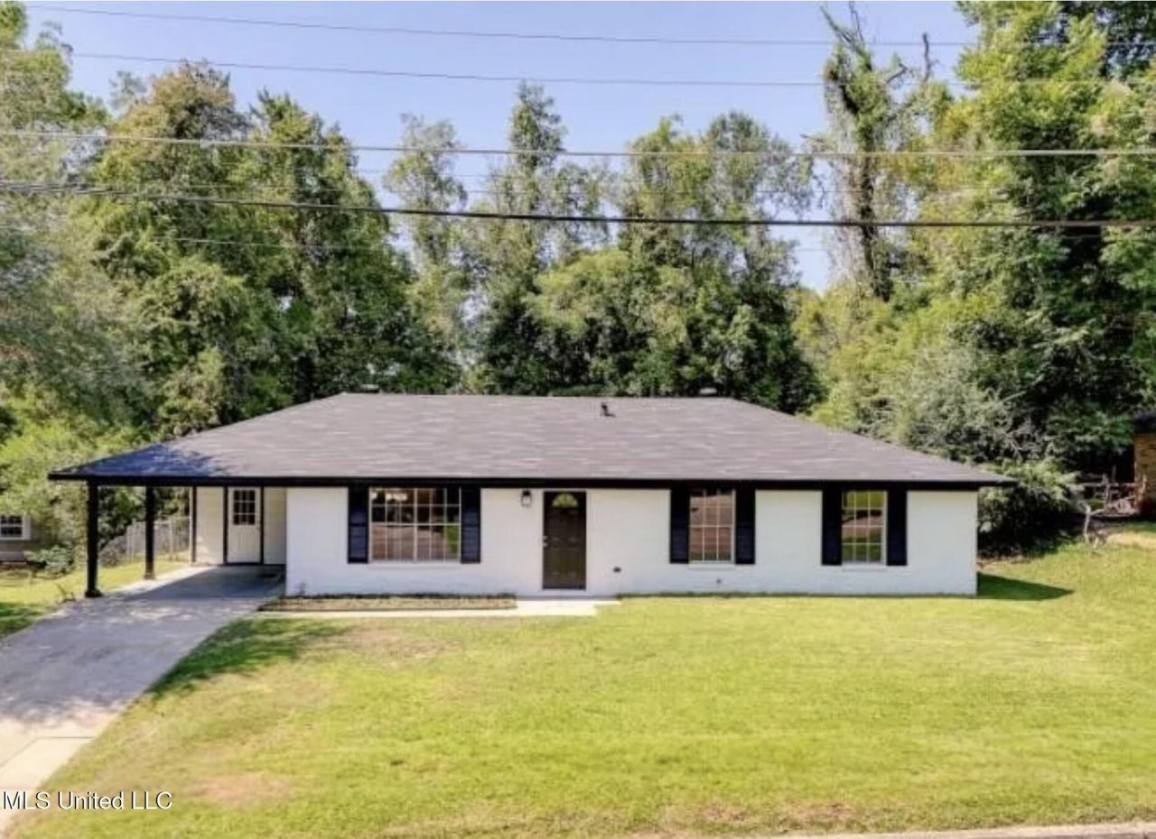 108 Spring Ridge Drive, Vicksburg, MS 39180 Main Photo