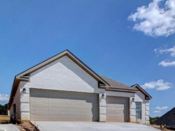 119 Crestview Drive, Maumelle, AR 72113