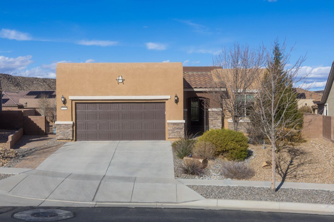 9231 Falls Creek Trail Nw, Albuquerque, NM 87120 Main Photo
