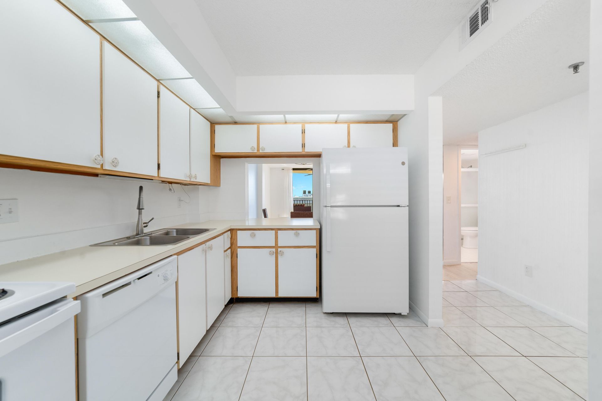 896 N Federal Highway, Unit 530, Lantana, FL 33462 Photo