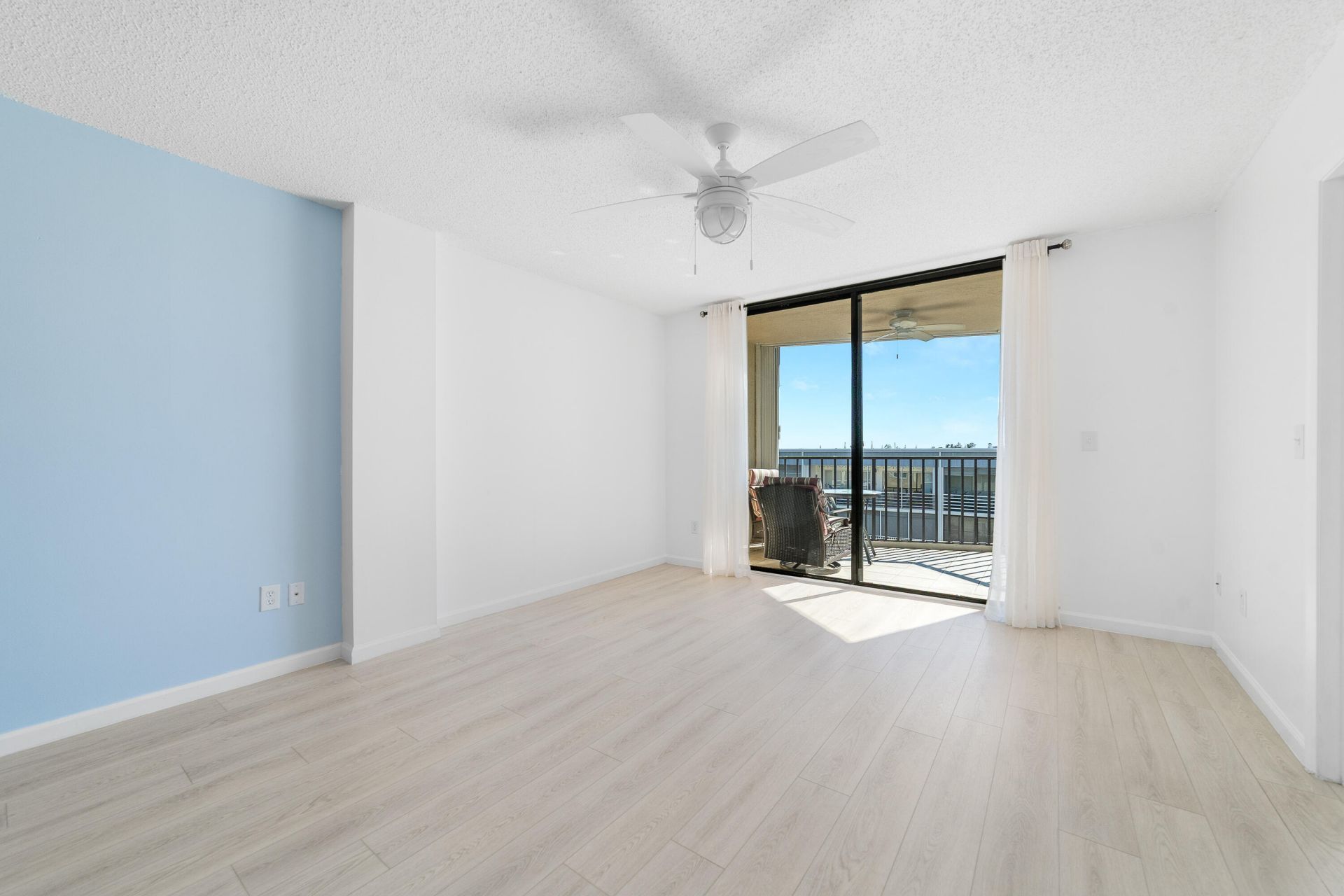 896 N Federal Highway, Unit 530, Lantana, FL 33462 Photo