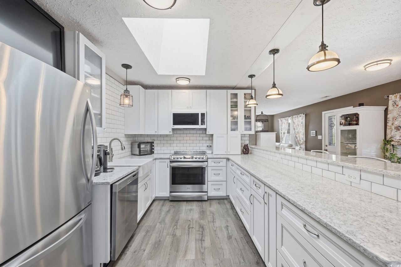 2219 Swamp Fox Circle Photo 6