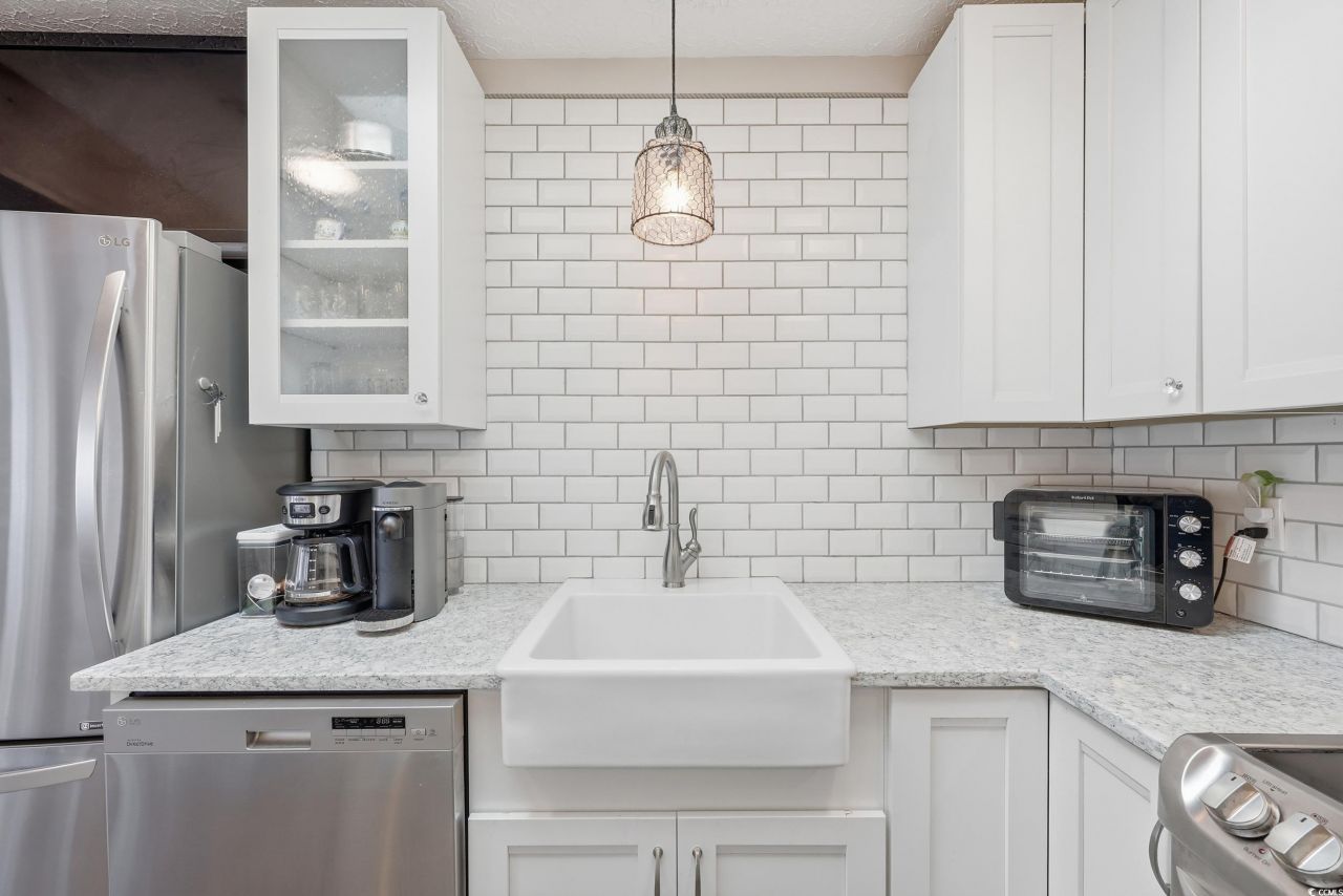 2219 Swamp Fox Circle Photo 7