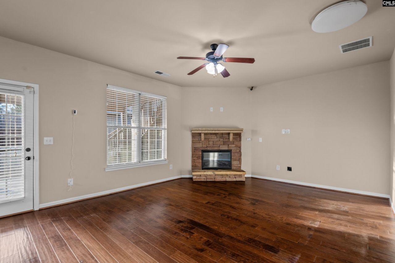 506 Moulton Way Photo 15