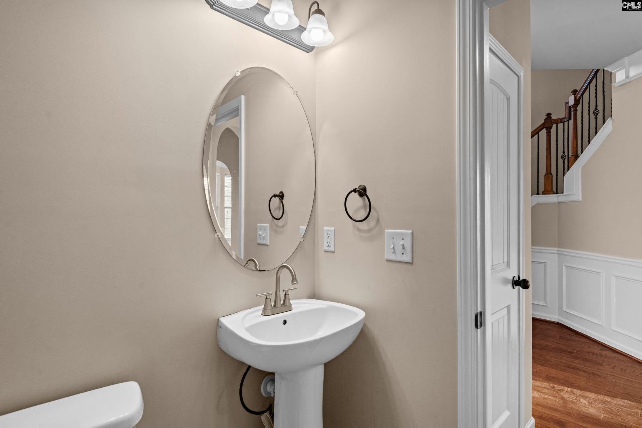 506 Moulton Way Photo 35