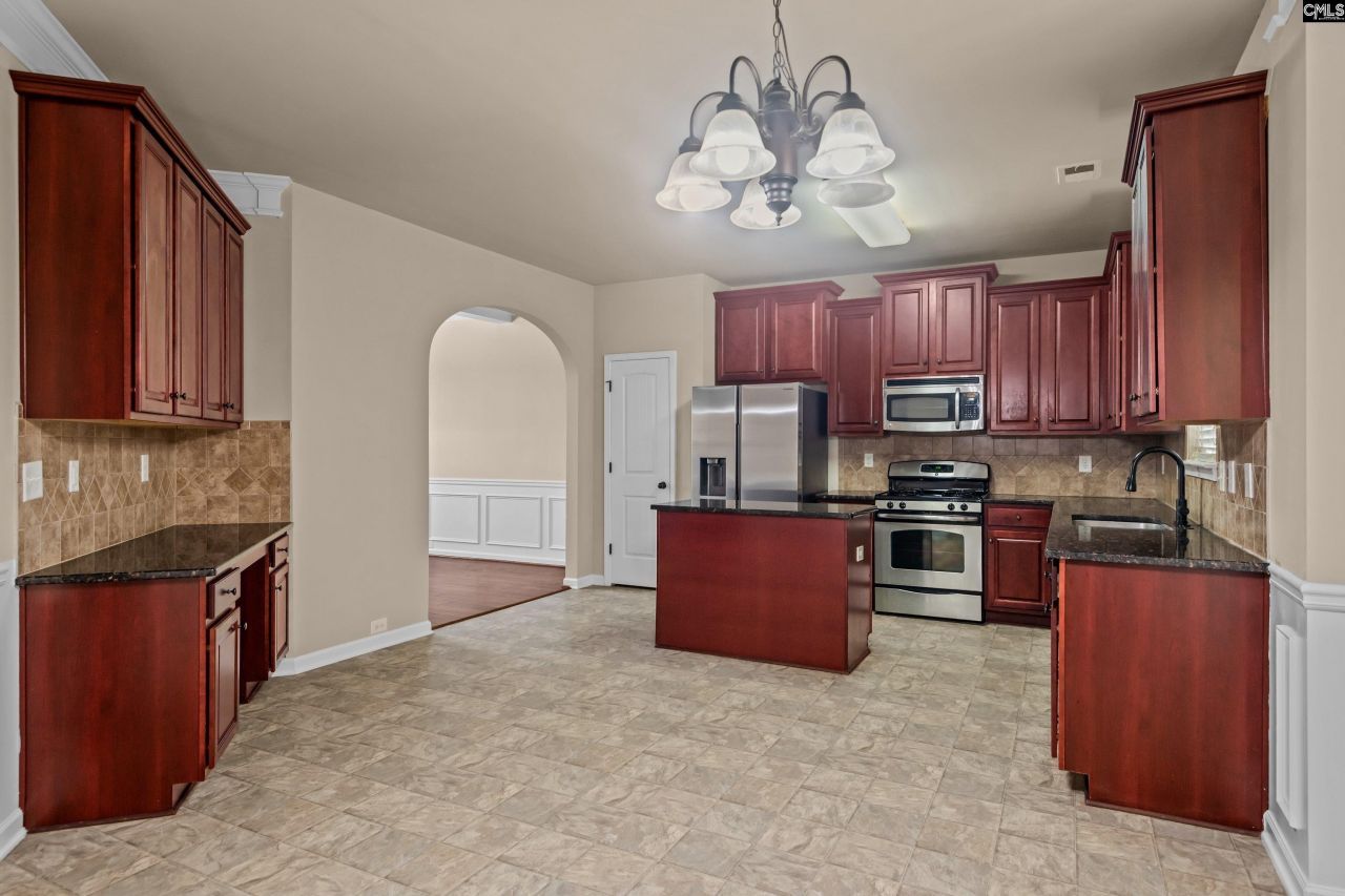 506 Moulton Way Photo 9