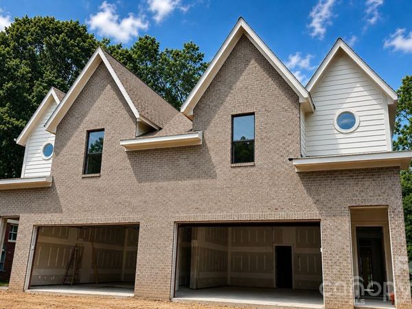 2625 Springway Drive, Charlotte, NC 28205