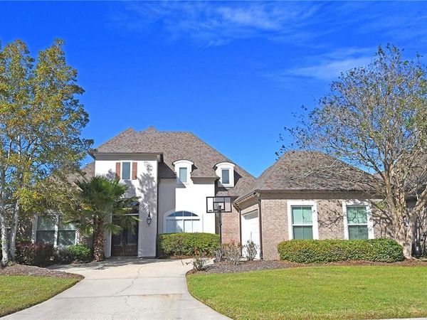 3419 HEATHERWOOD Drive, Harvey, LA 70058