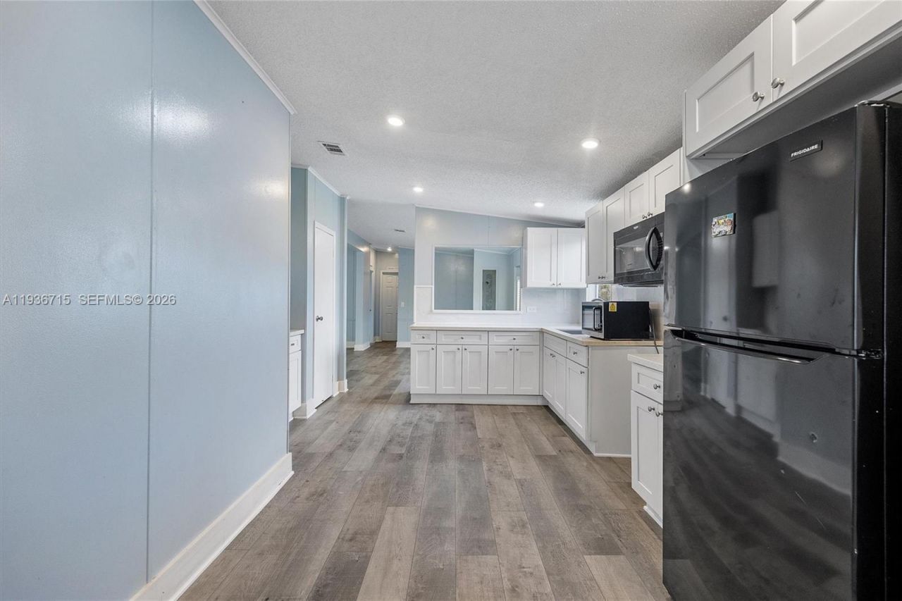 19800 SW 180th Ave Lot 222, Miami, FL 33187 Photo