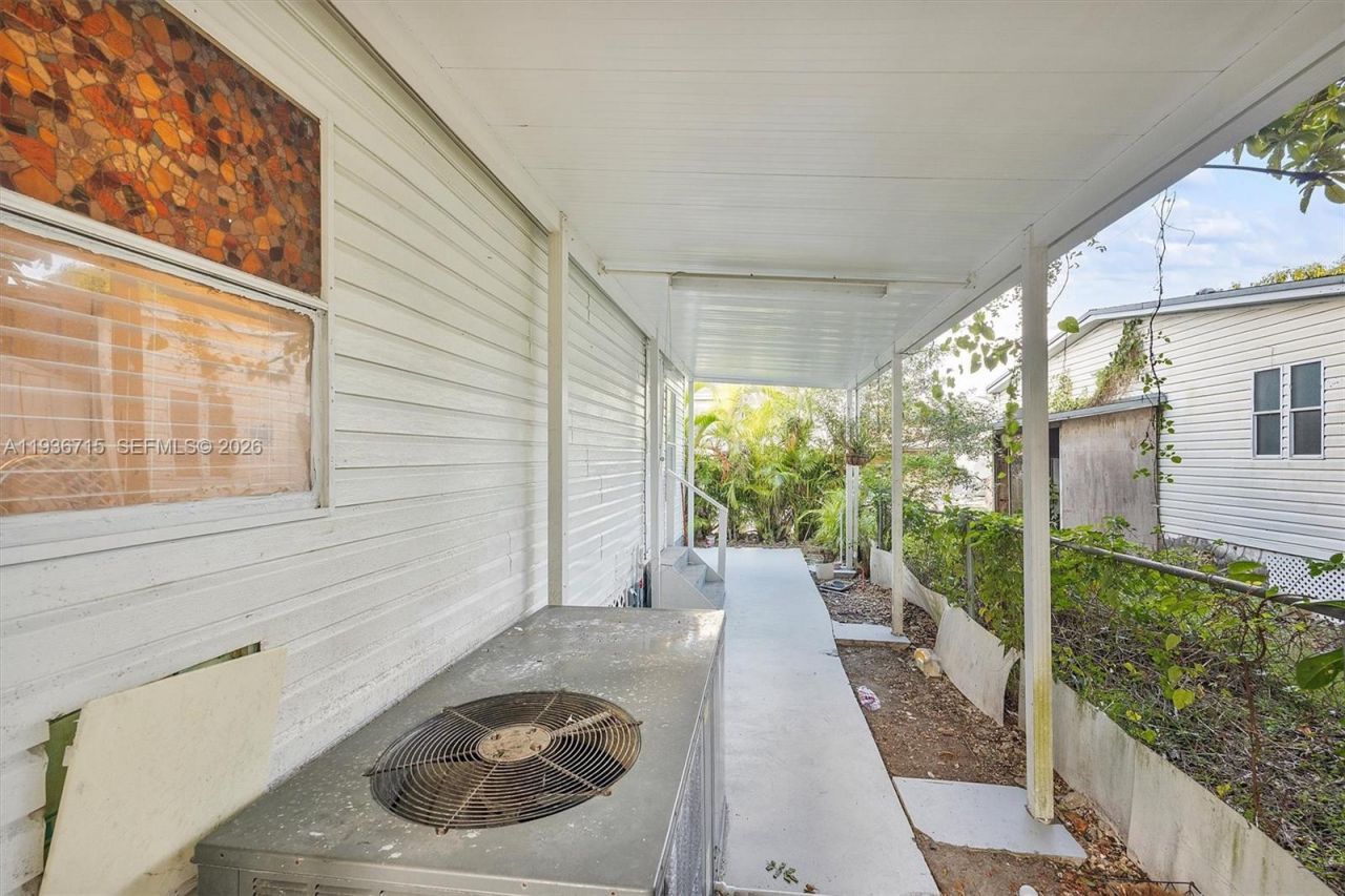 19800 SW 180th Ave Lot 222, Miami, FL 33187 Photo