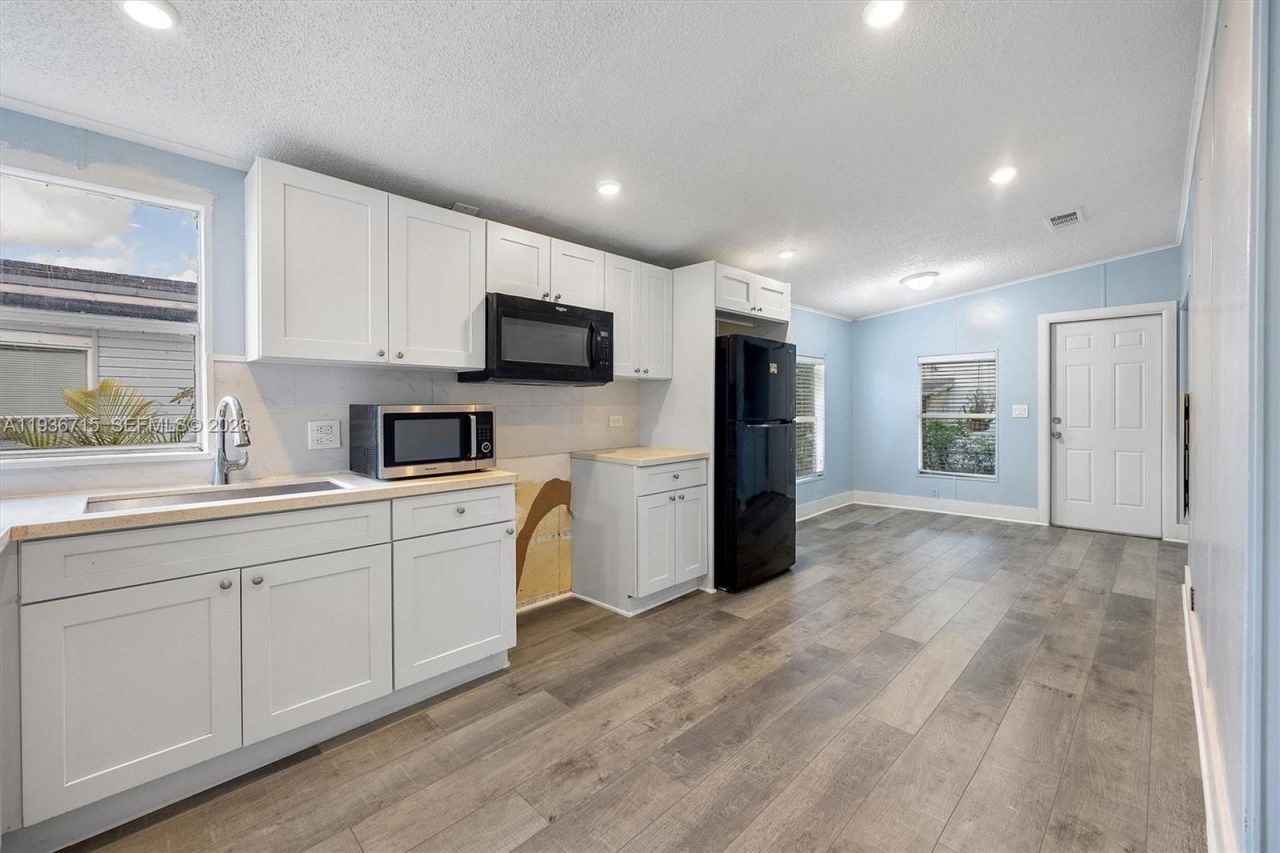 19800 SW 180th Ave Lot 222, Miami, FL 33187 Photo