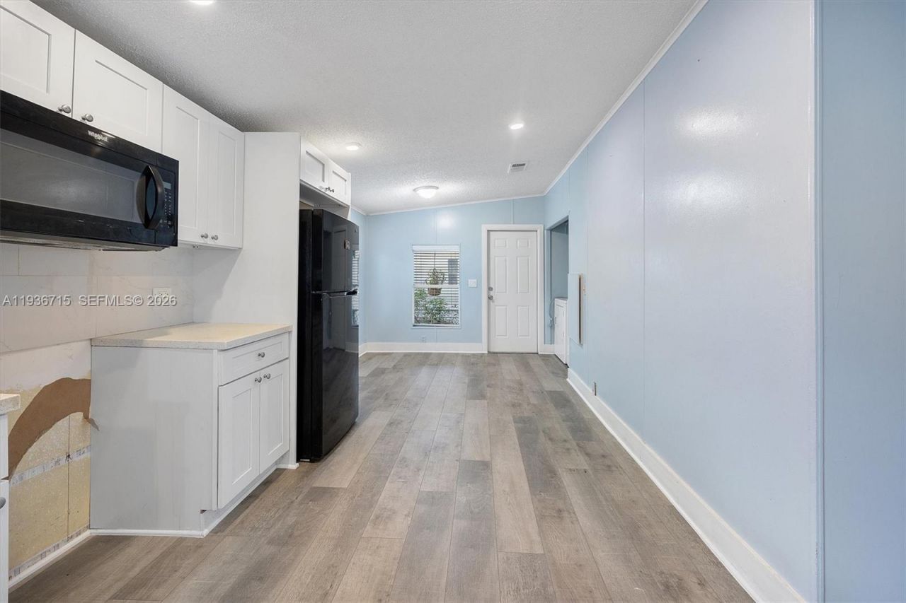 19800 SW 180th Ave Lot 222, Miami, FL 33187 Photo