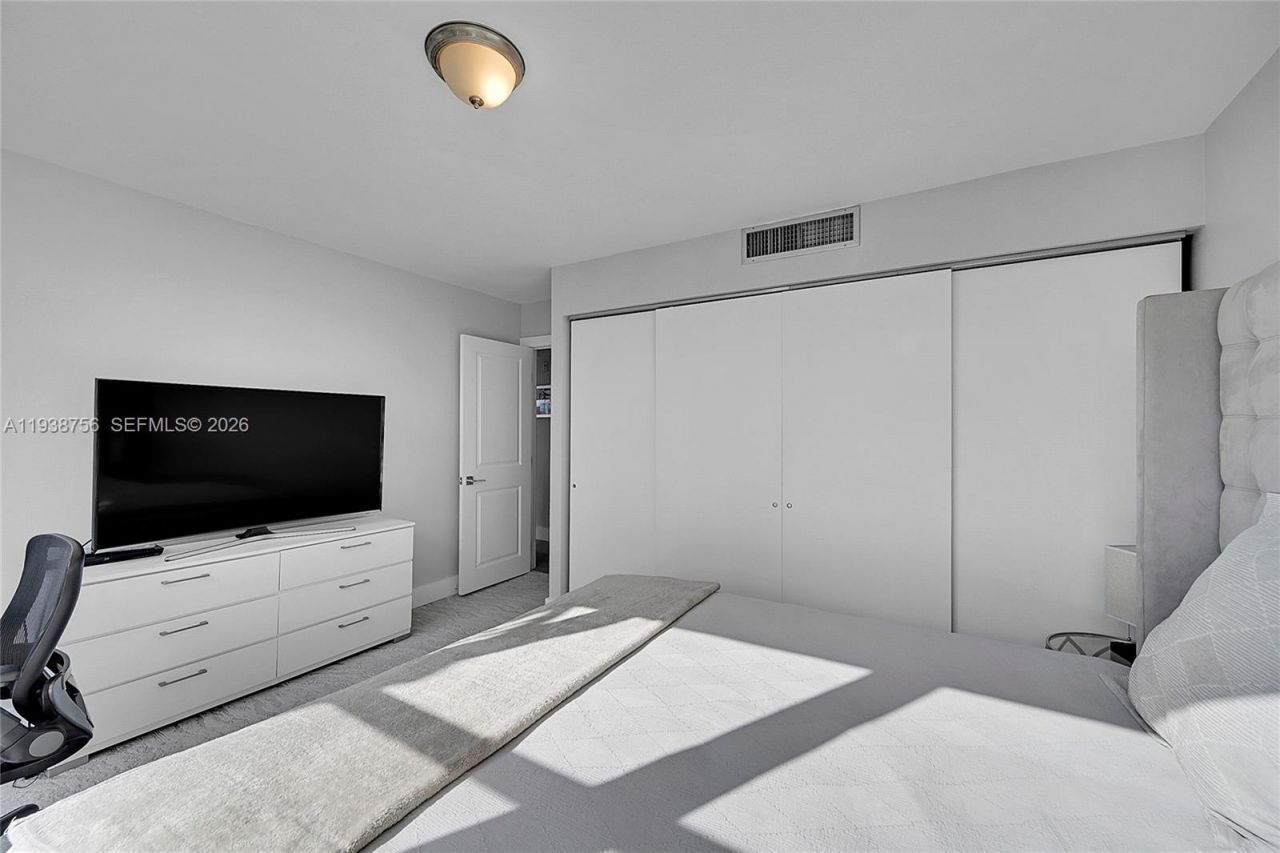 2049 S Ocean Dr, Unit 701, Hallandale Beach, FL 33009 Photo