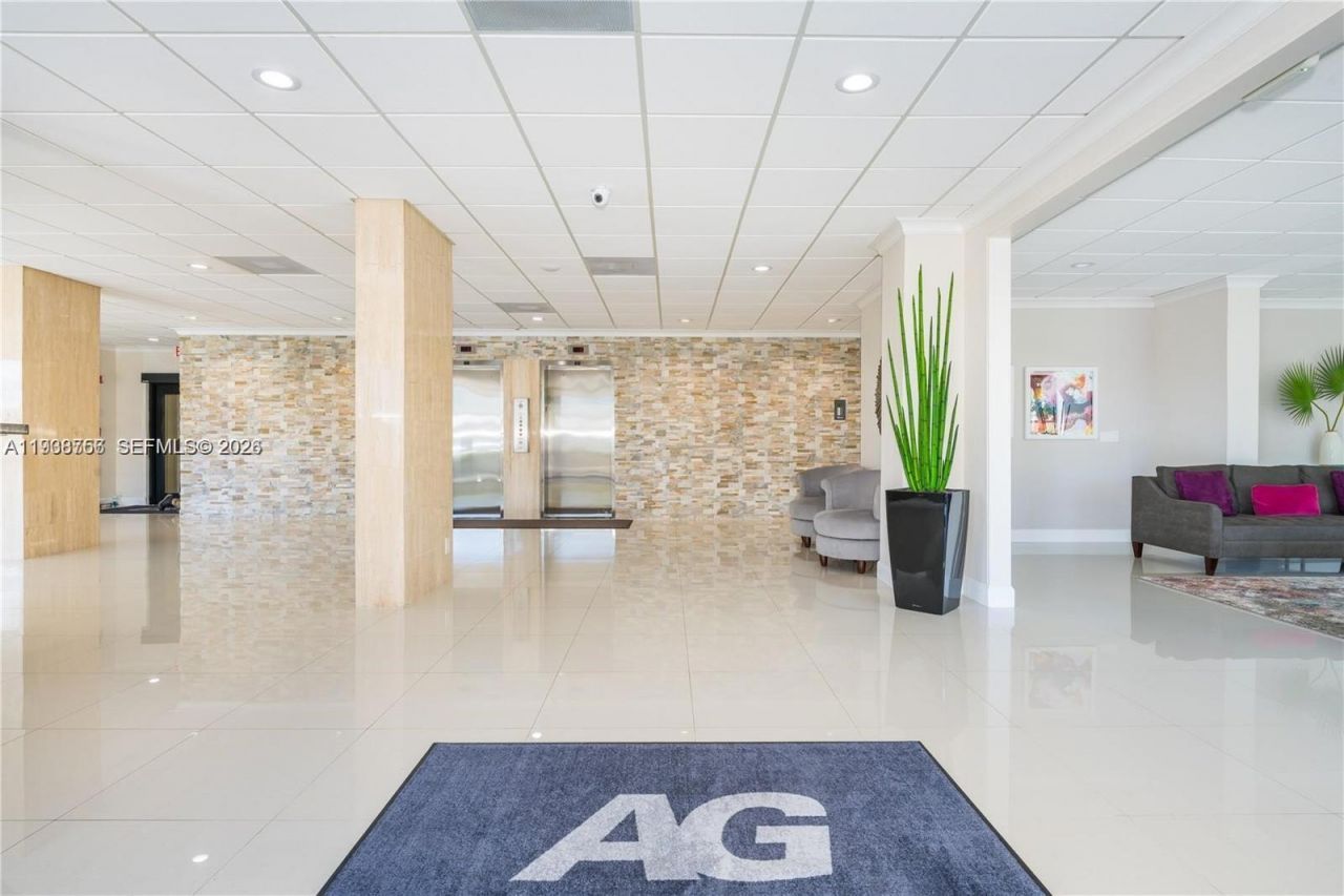 2049 S Ocean Dr, Unit 701, Hallandale Beach, FL 33009 Photo