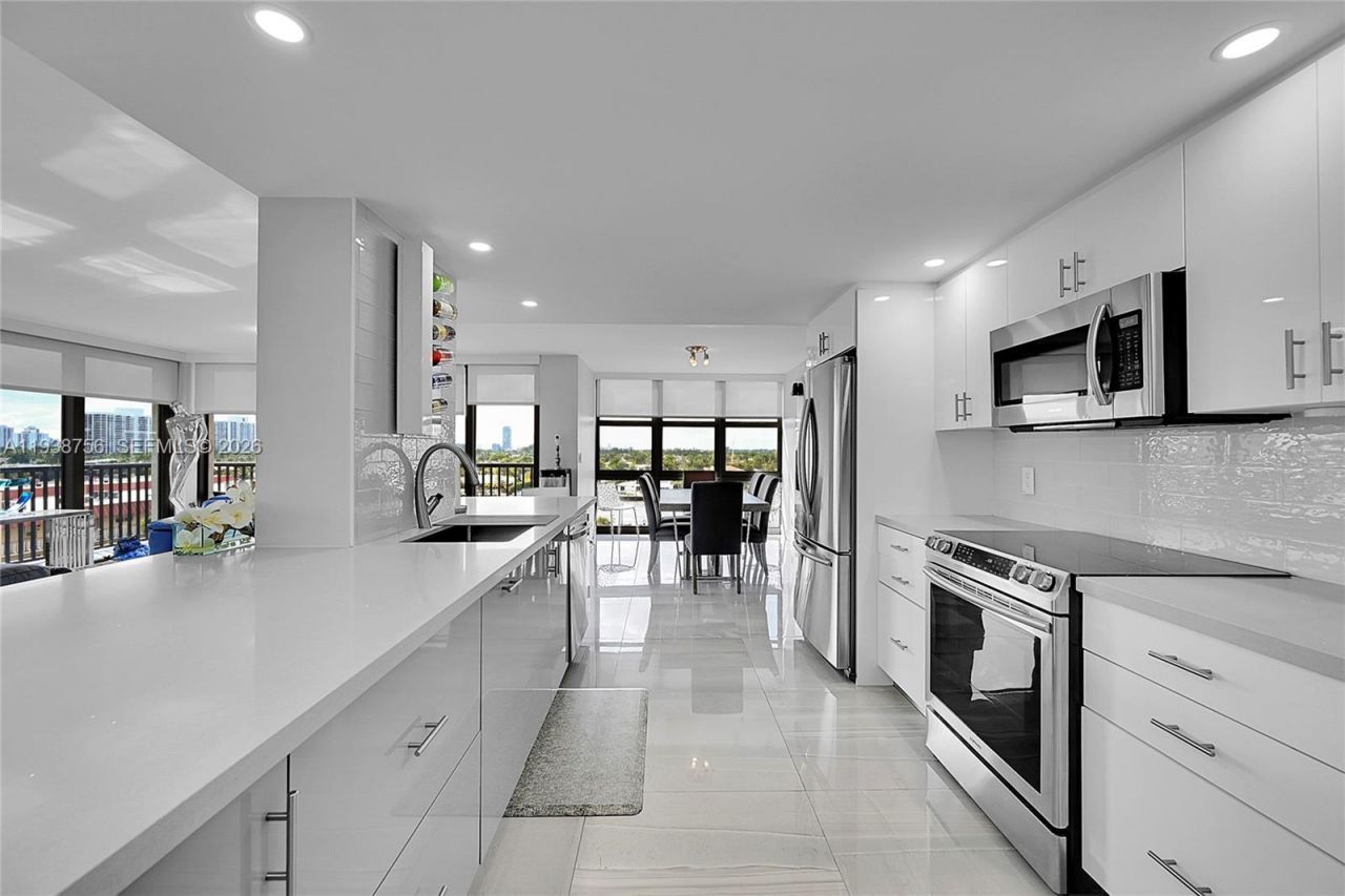 2049 S Ocean Dr, Unit 701, Hallandale Beach, FL 33009 Photo