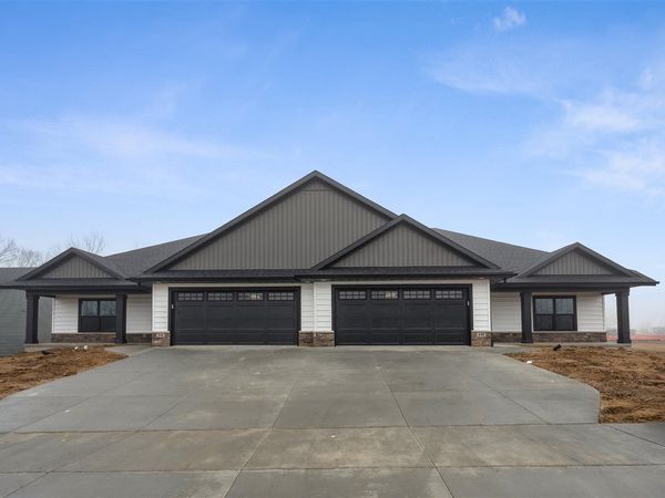 640 Maclan Ct, Iowa City, IA 52246