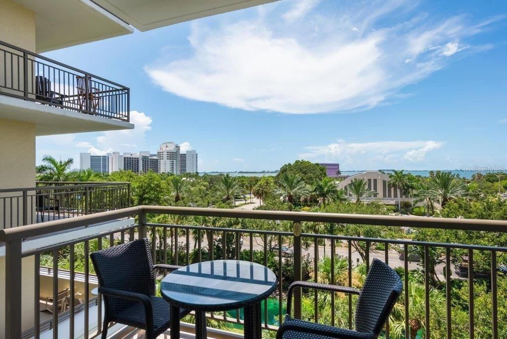 800 N Tamiami Trail, Unit 405, Sarasota, FL 34236 Photo