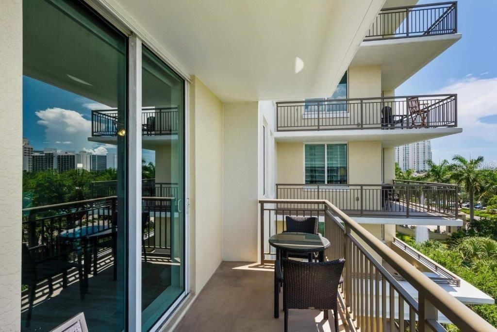 800 N Tamiami Trail, Unit 405, Sarasota, FL 34236 Photo