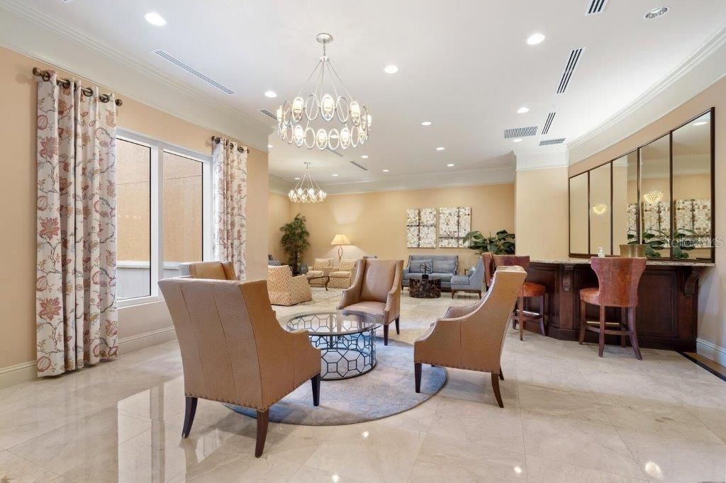 800 N Tamiami Trail, Unit 405, Sarasota, FL 34236 Photo