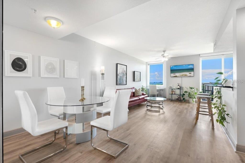 800 N Tamiami Trail, Unit 405, Sarasota, FL 34236 Photo