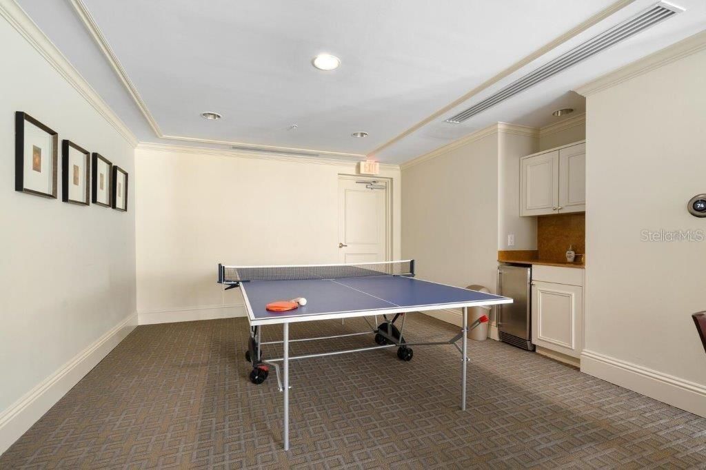 800 N Tamiami Trail, Unit 405, Sarasota, FL 34236 Photo