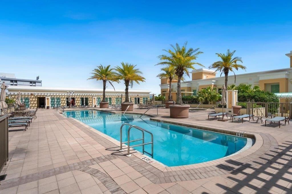 800 N Tamiami Trail, Unit 405, Sarasota, FL 34236 Photo