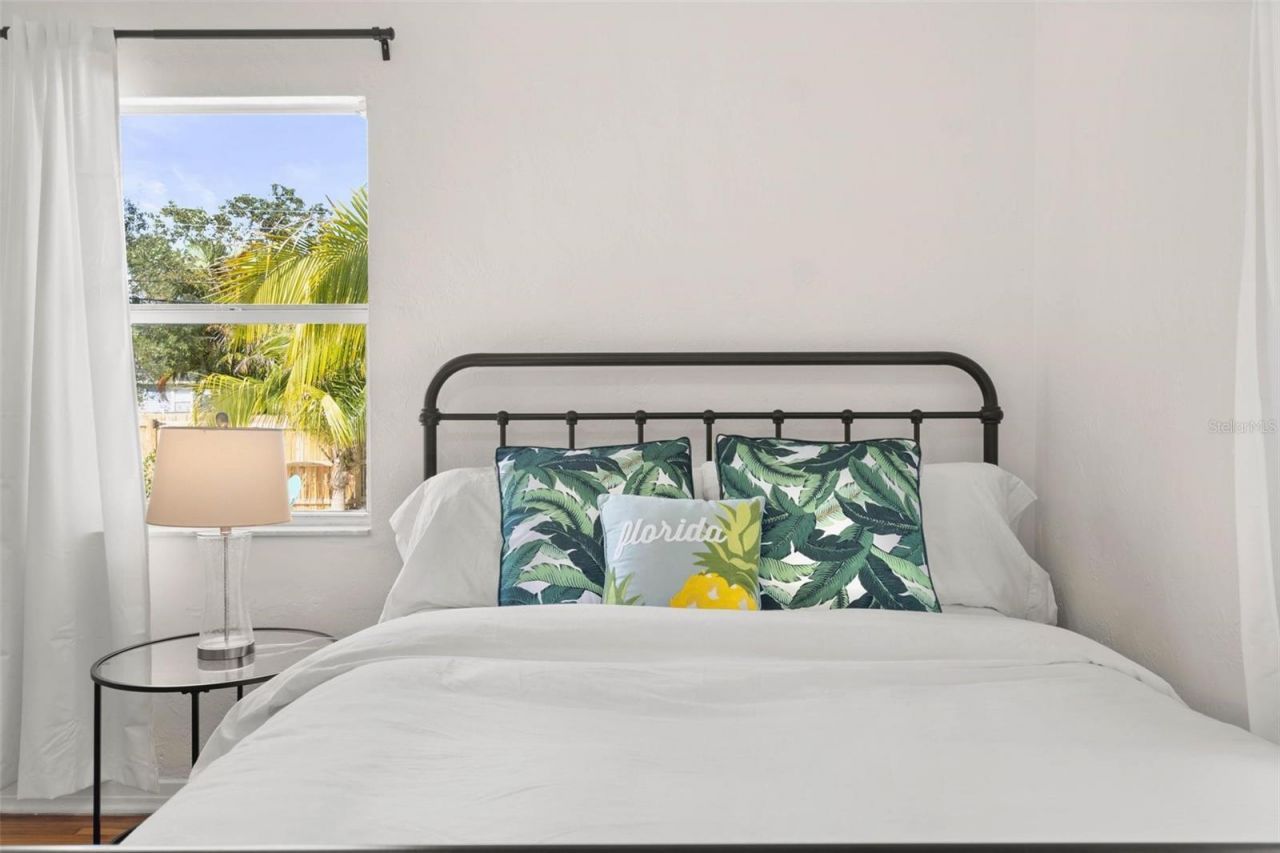 747 39th Avenue Ne, Saint Petersburg, FL 33703 Photo