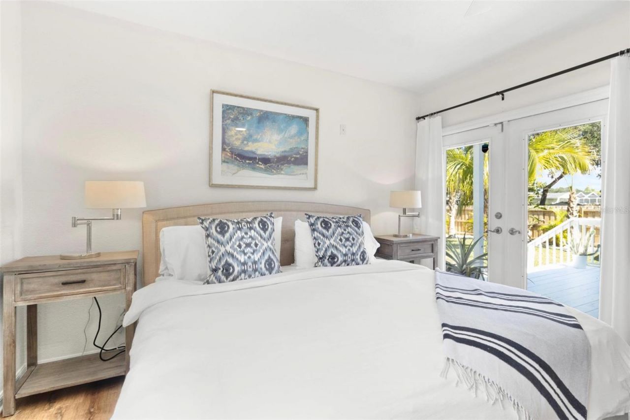 747 39th Avenue Ne, Saint Petersburg, FL 33703 Photo