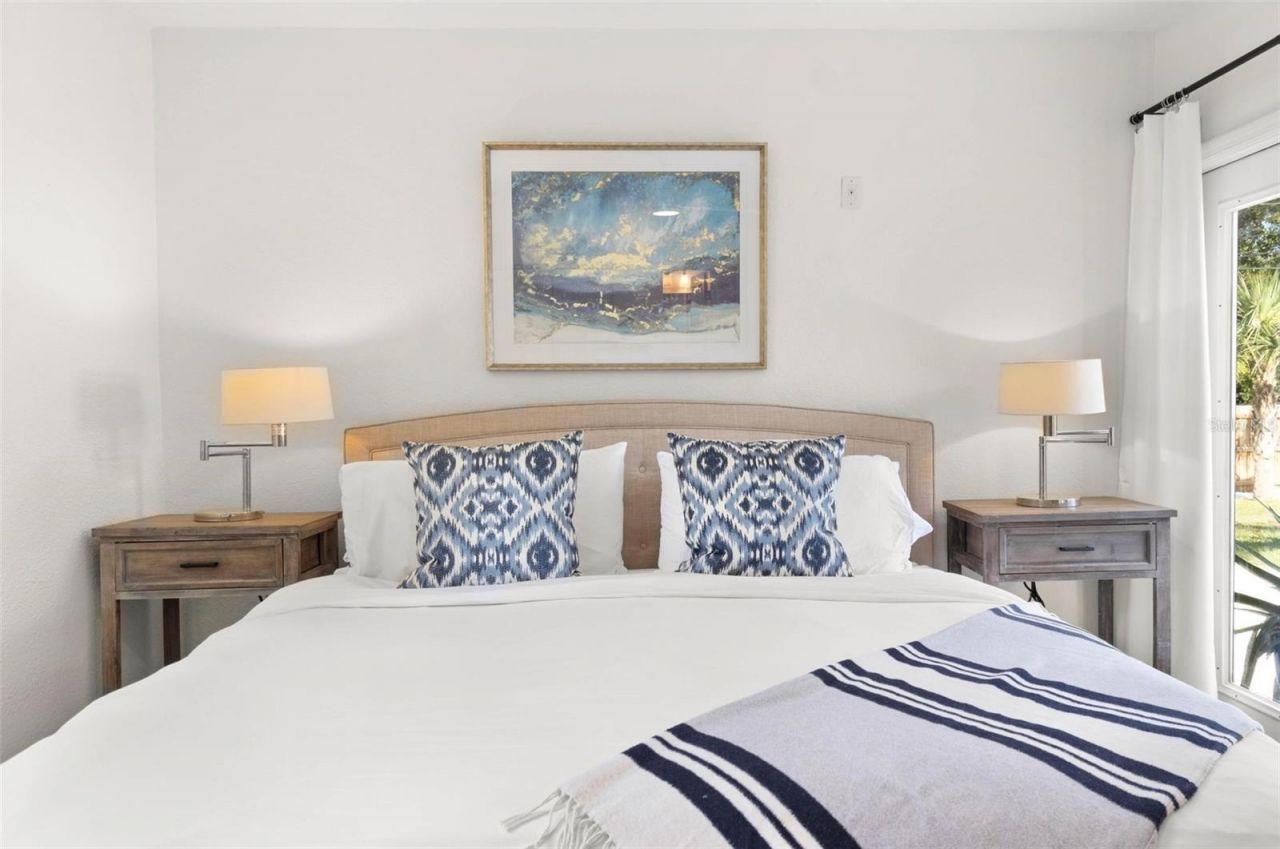 747 39th Avenue Ne, Saint Petersburg, FL 33703 Photo