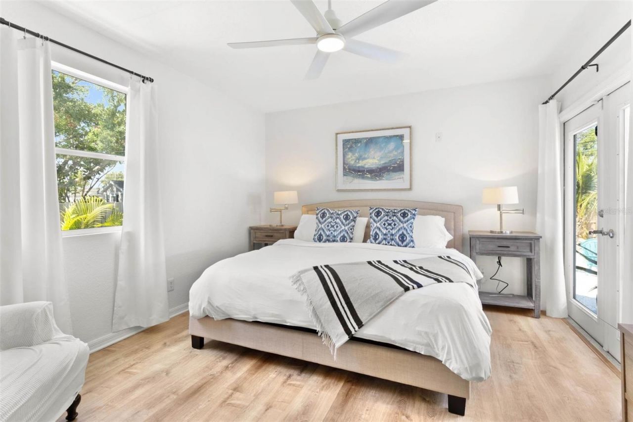 747 39th Avenue Ne, Saint Petersburg, FL 33703 Photo