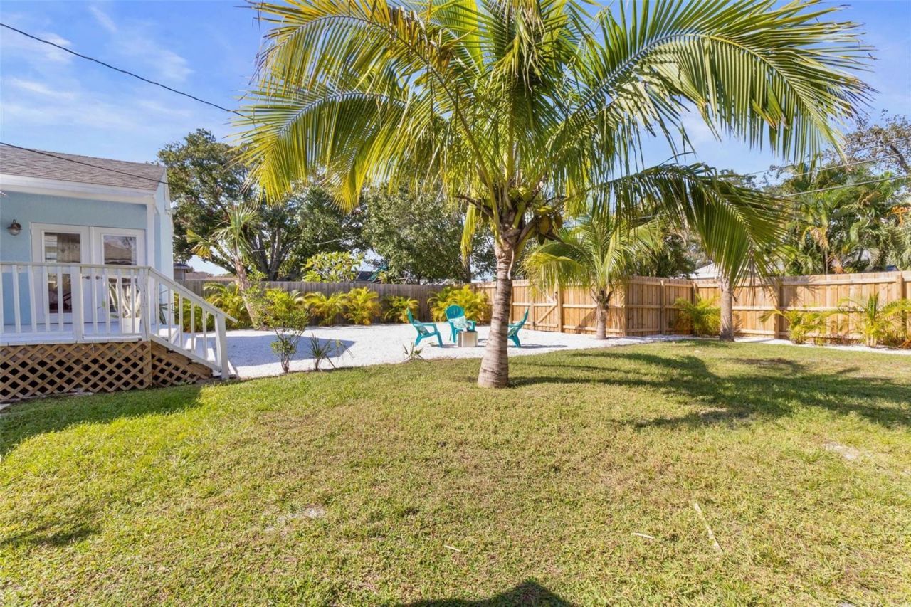 747 39th Avenue Ne, Saint Petersburg, FL 33703 Photo