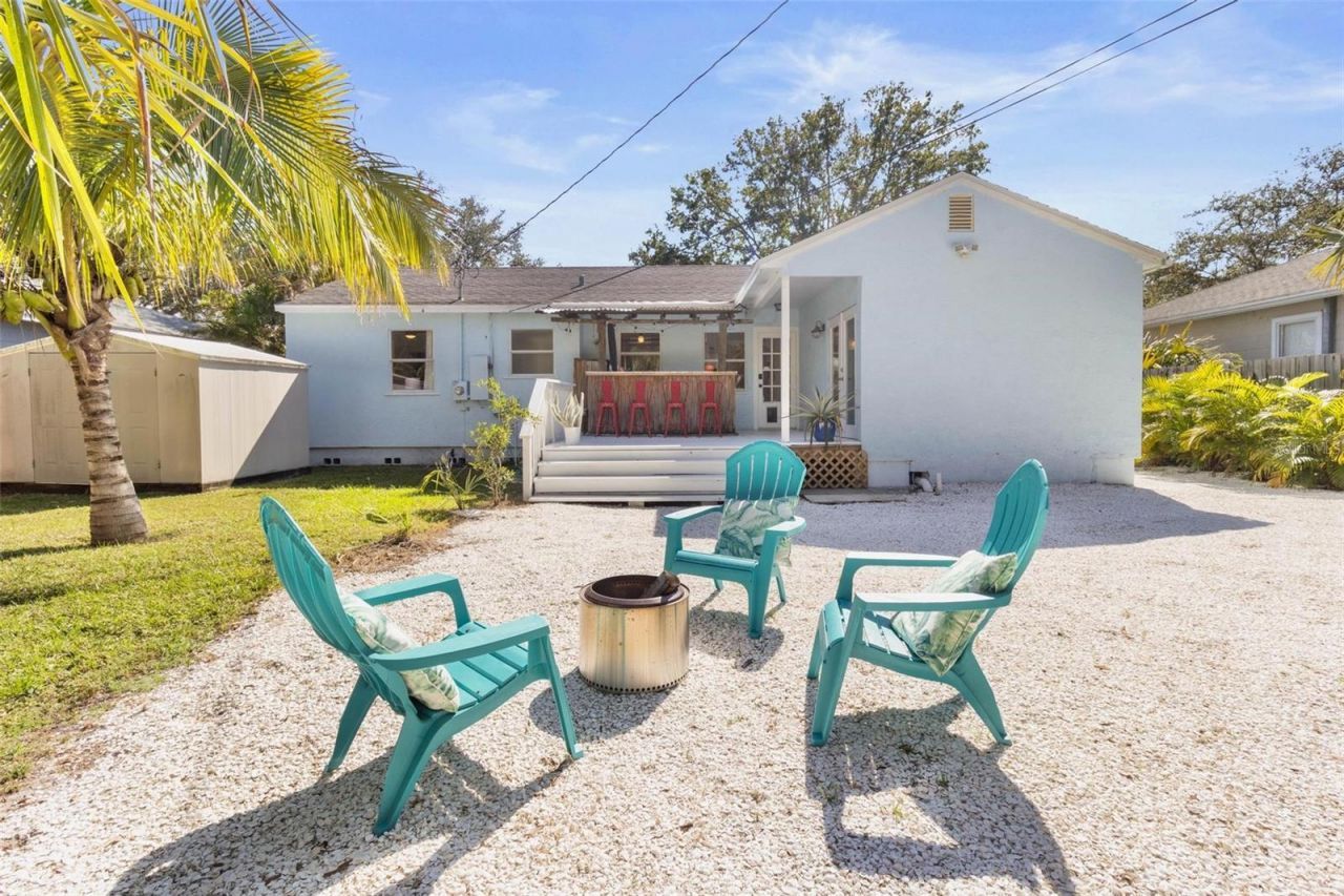 747 39th Avenue Ne, Saint Petersburg, FL 33703 Photo