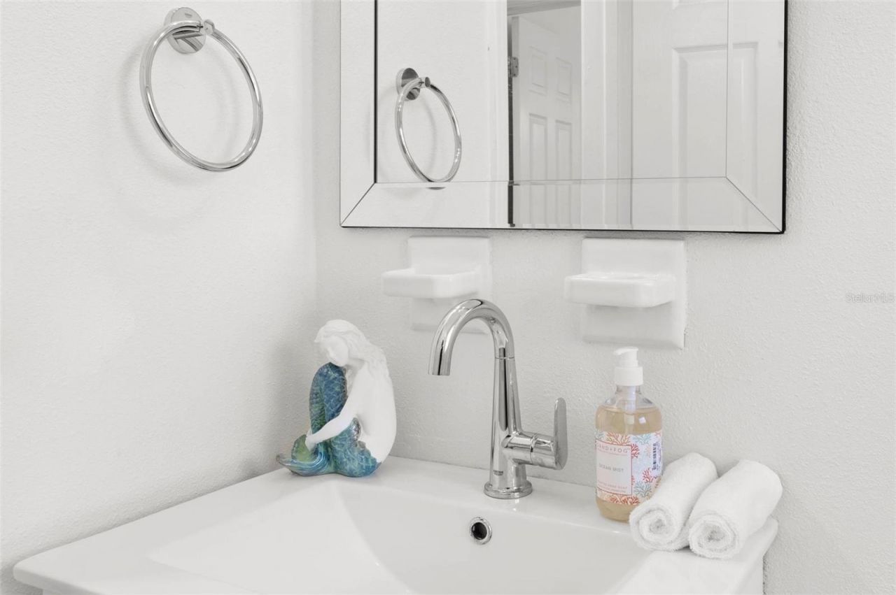 747 39th Avenue Ne, Saint Petersburg, FL 33703 Photo