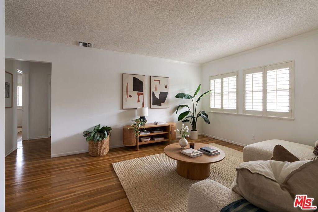 5882 Bowcroft Street, Unit 3, Los Angeles, CA 90016 Main Photo