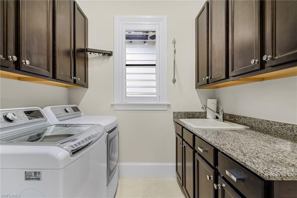 2220 Residence Cir, Naples, FL 34105 Photo