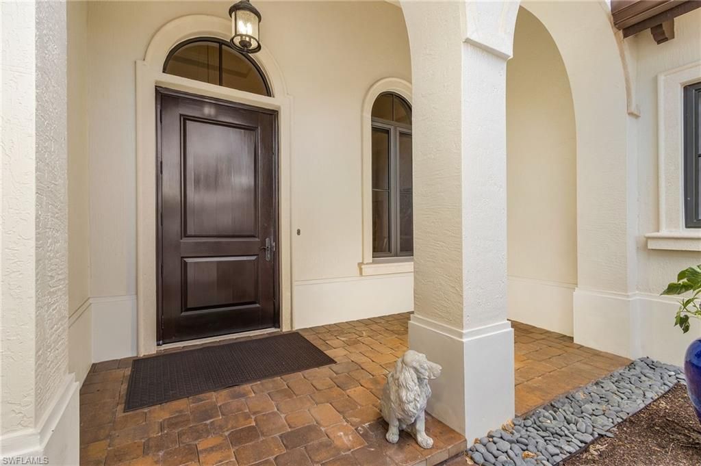 2220 Residence Cir, Naples, FL 34105 Photo