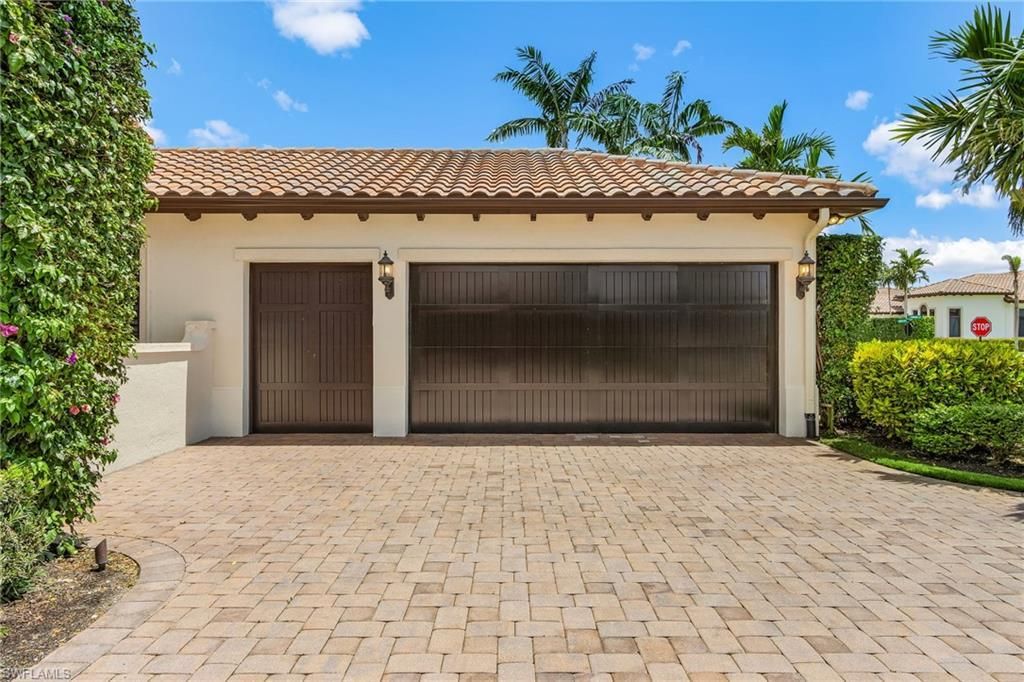 2220 Residence Cir, Naples, FL 34105 Photo