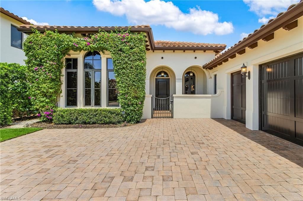 2220 Residence Cir, Naples, FL 34105 Photo