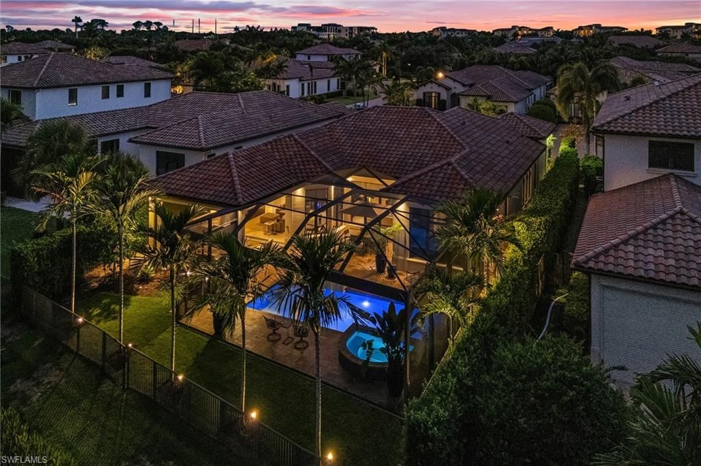 2220 Residence Cir, Naples, FL 34105 Photo