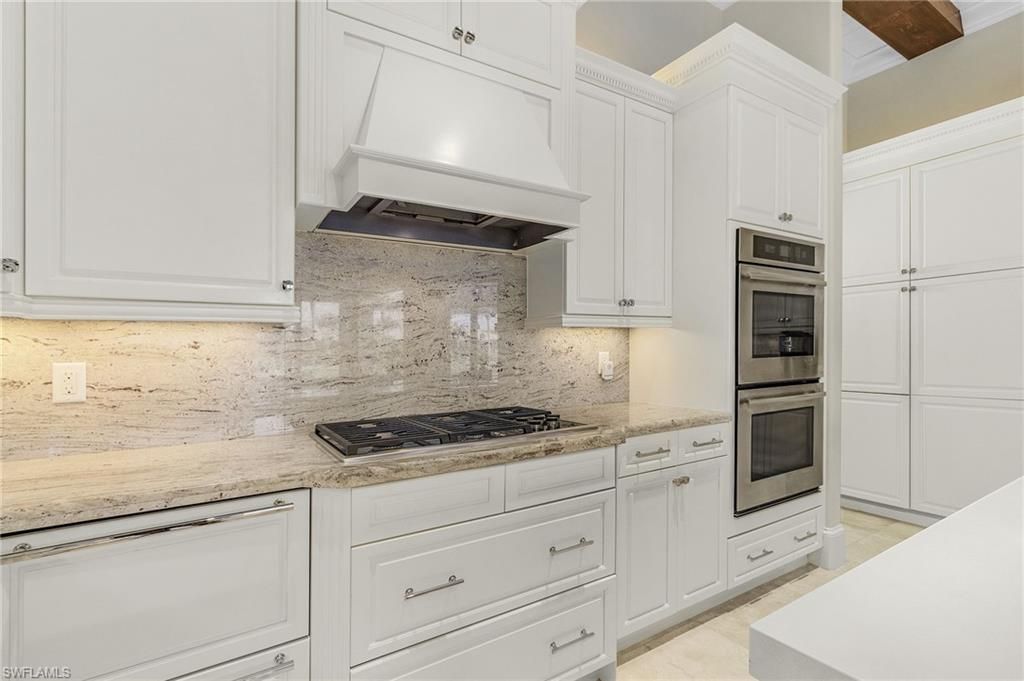 2220 Residence Cir, Naples, FL 34105 Photo