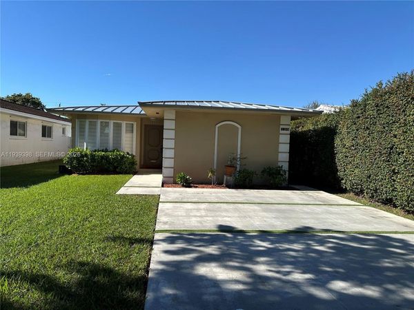 120 Pocatella St, Unit 120, Miami Springs, FL 33166