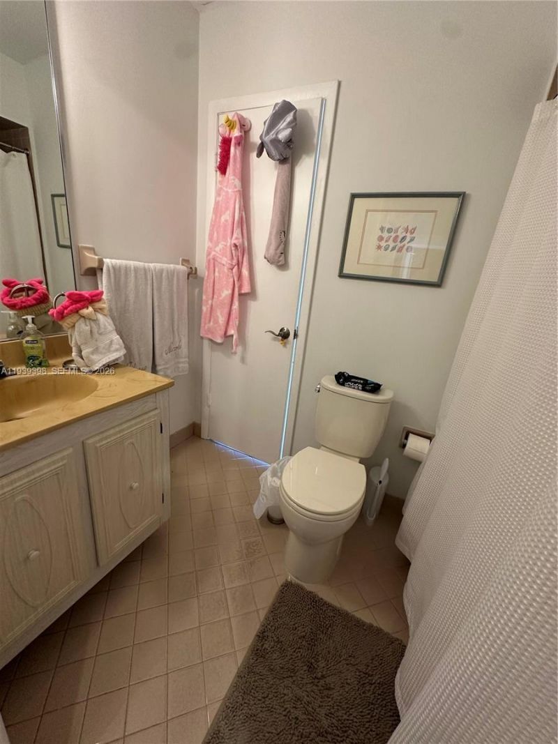 120 Pocatella St, Unit 120, Miami Springs, FL 33166 Photo