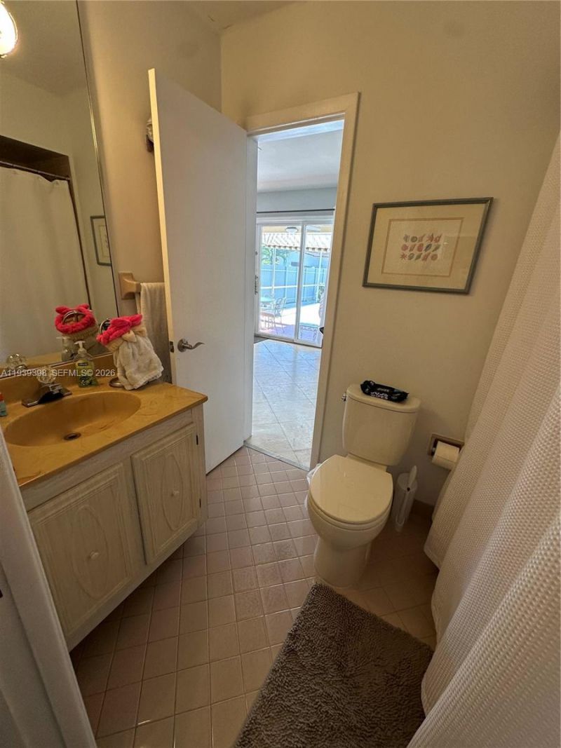 120 Pocatella St, Unit 120, Miami Springs, FL 33166 Photo