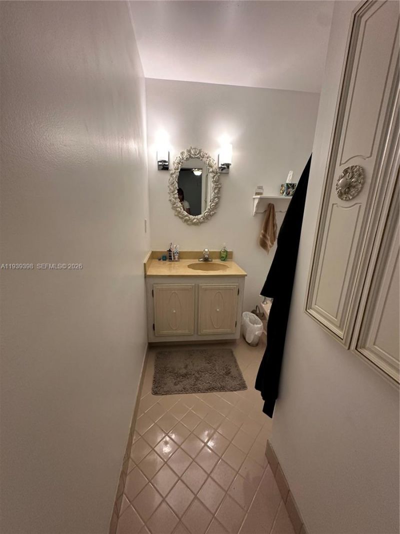 120 Pocatella St, Unit 120, Miami Springs, FL 33166 Photo